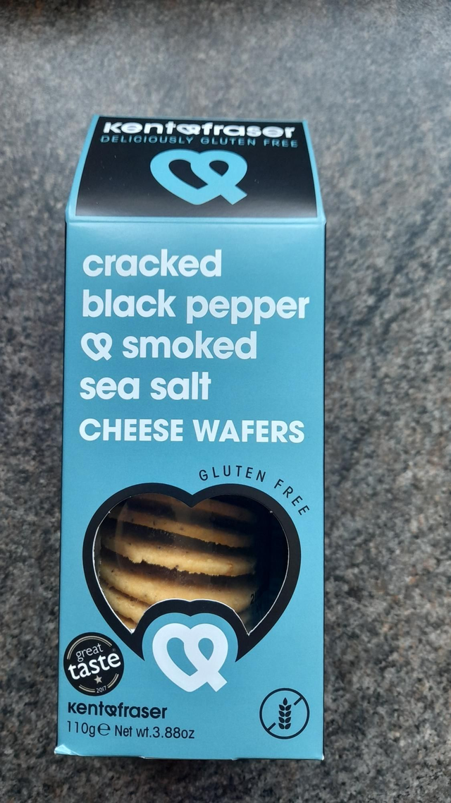 Kent &amp; Fraser cracked black pepper &amp; seasalt cheese wafers  