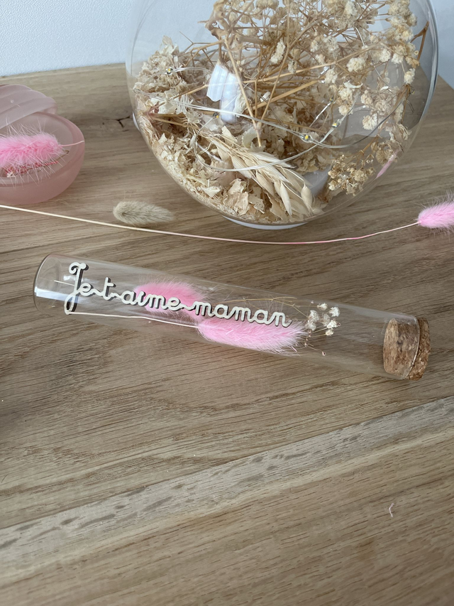 Fiole fleurs séchées