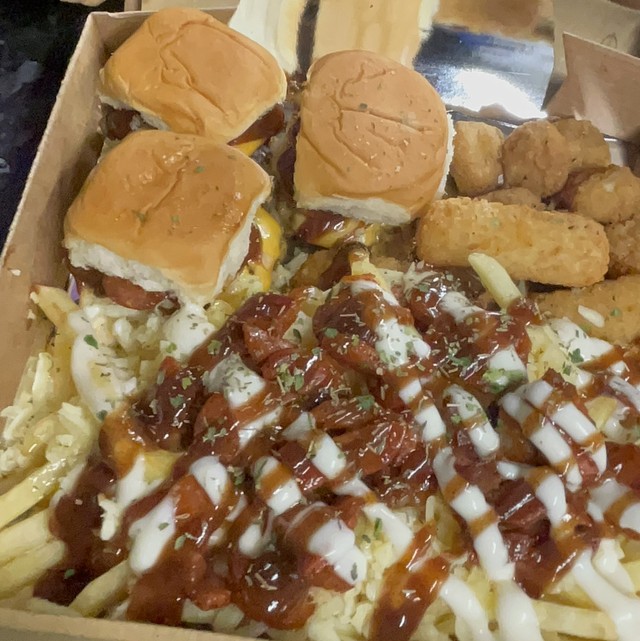 MEDIUM BYOB 1 MAIN &amp; 2 SIDES