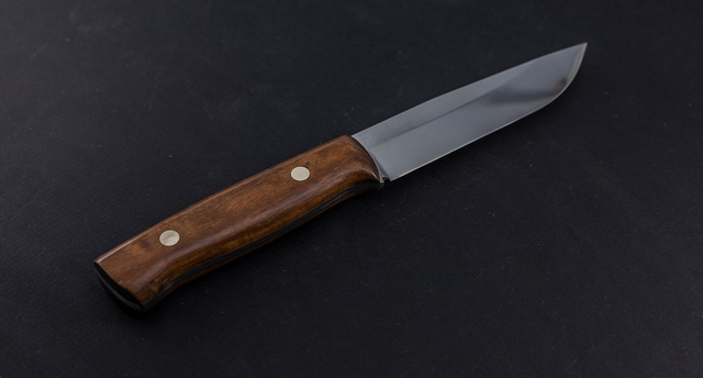 Couteau outdoor - manche ébène verte, lame inox