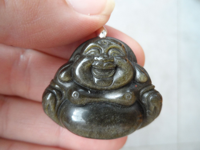 Pendentif Bouddha en obsidienne dorée