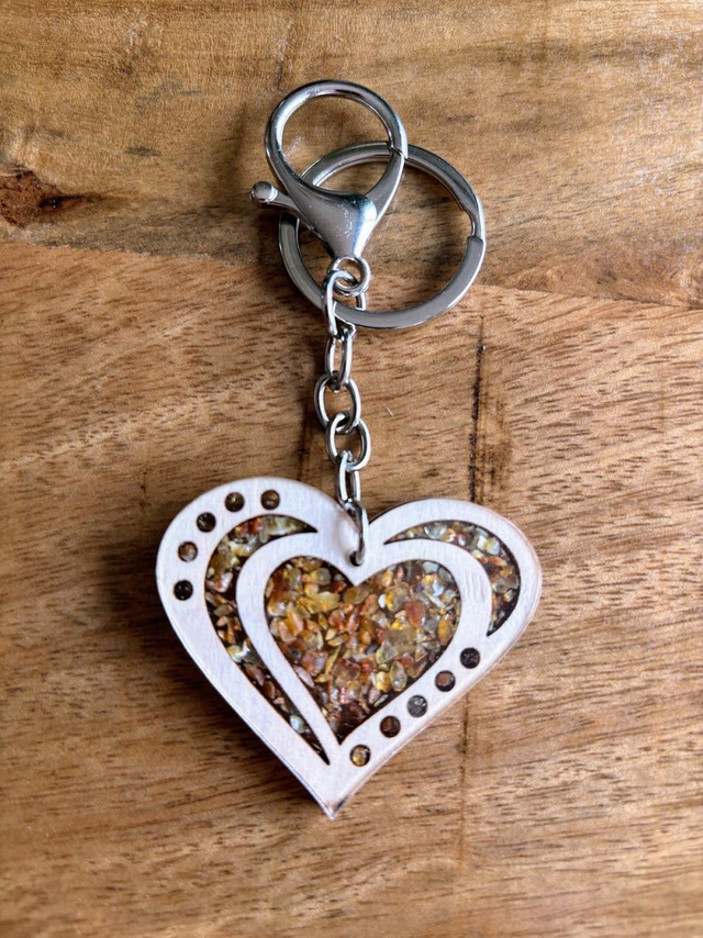 Porte-clés Coeur en bois incrusté d'Ambre