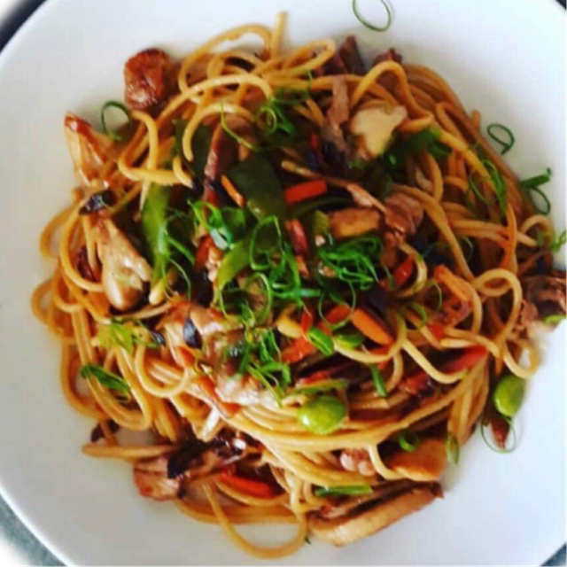 (M2) Chowmein Chicken