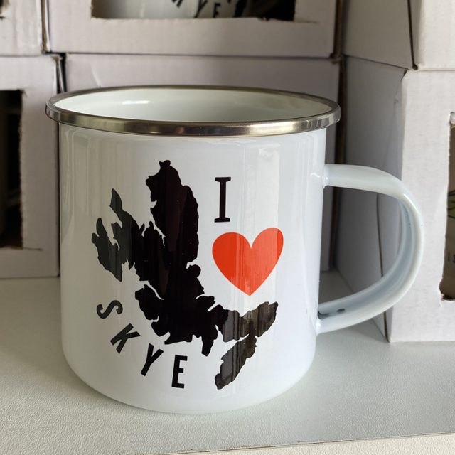 I ❤️ Skye enamel mug