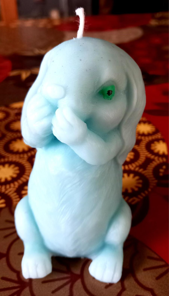 BeaCrea au plaisir d'offrir, les bougies fondantes, vous propose cette magnifique bougie parfumé lapin parfums
Prix : 8€