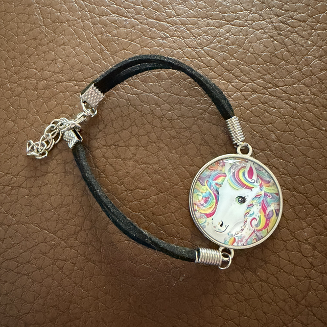 Unicorn glass bracelet 