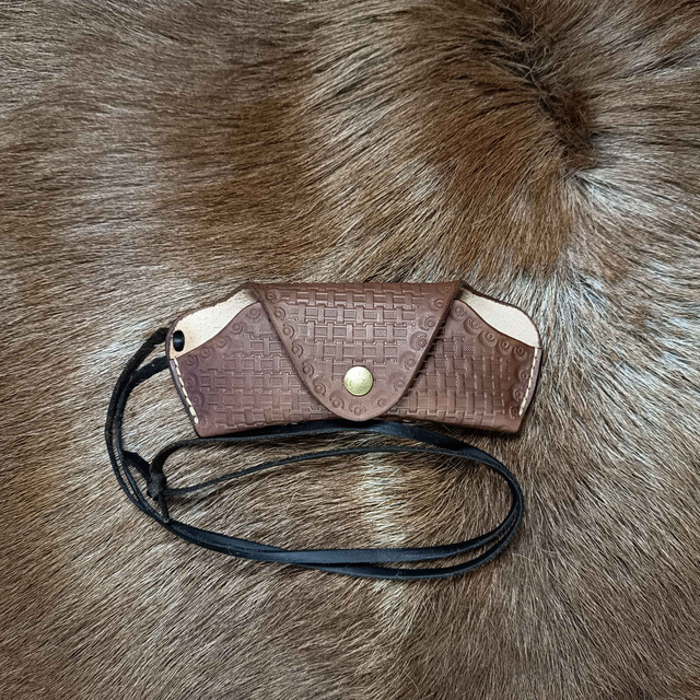 Kožené puzdro na okuliare 006