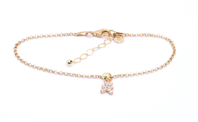 Verspielte Eleganz mit funkelndem Charme „Teddy“