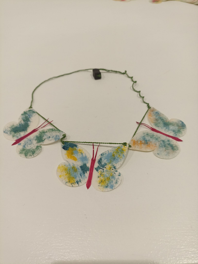 GARGANTILLA MARIPOSAS