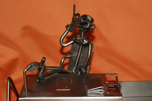 Schweißkunst, Schraubenmännchen, Bürohengst