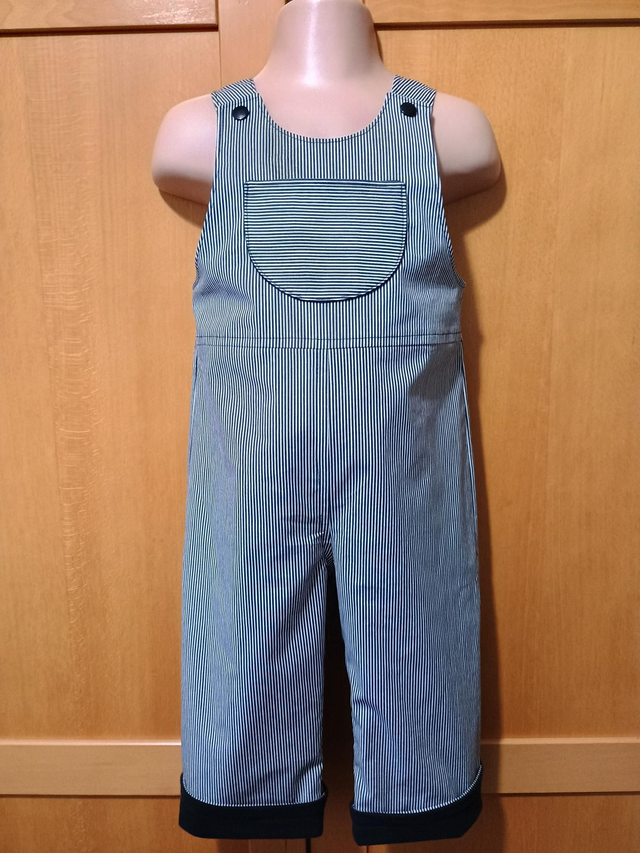 Dungarees + shirt - 12 mth (80 cm).   Thin black white stripe