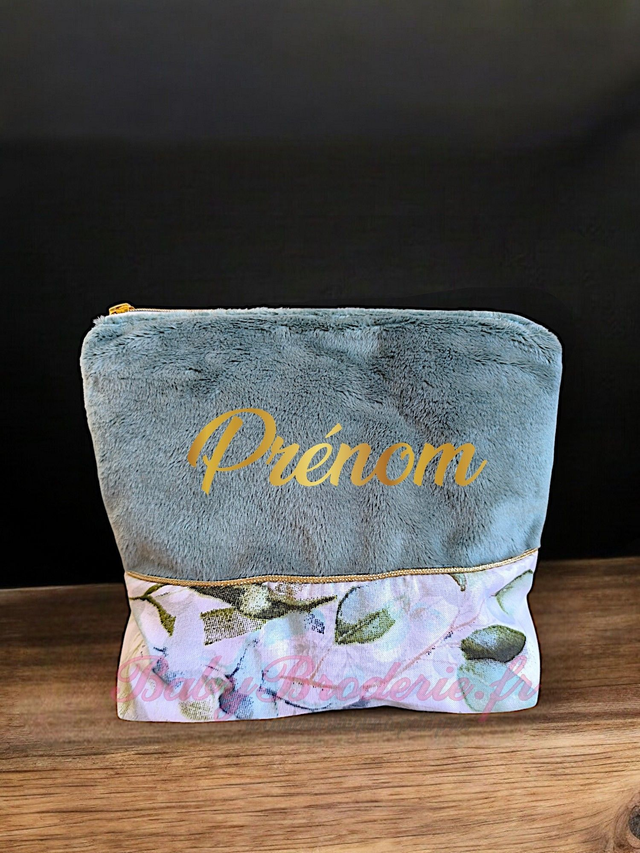 Trousse de toilette vert d'eau  et motif feuillage 