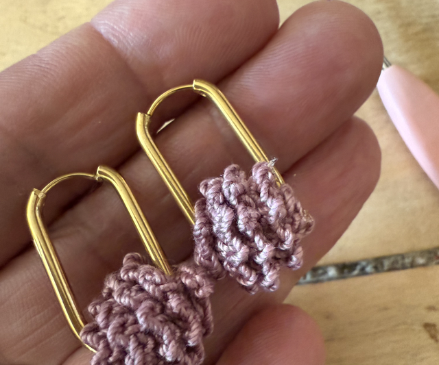 Créole vieux rose au crochet 