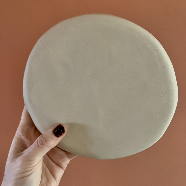 Small plate with swimming ladies