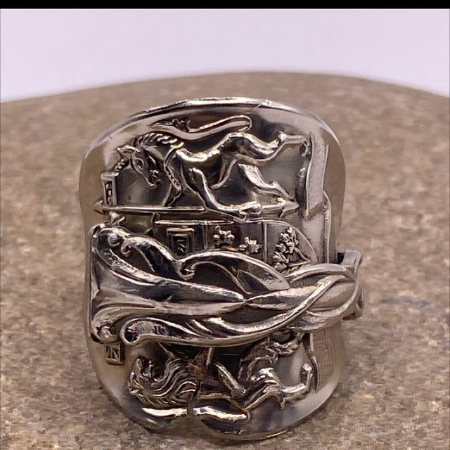 The Ring of Soothing Light