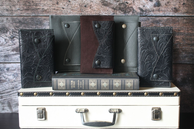 Portefeuille cuir bi-matière veau velours marron et veau imprimé noir