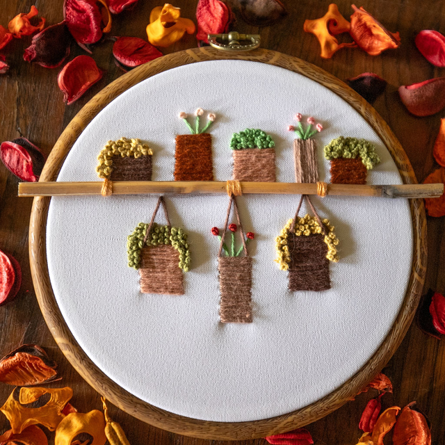 Broderie - les étagères de fleurs -