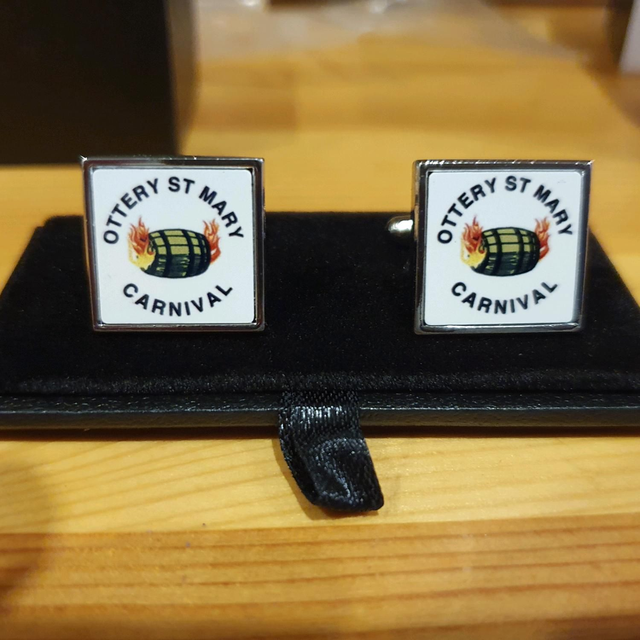 Cufflinks Square