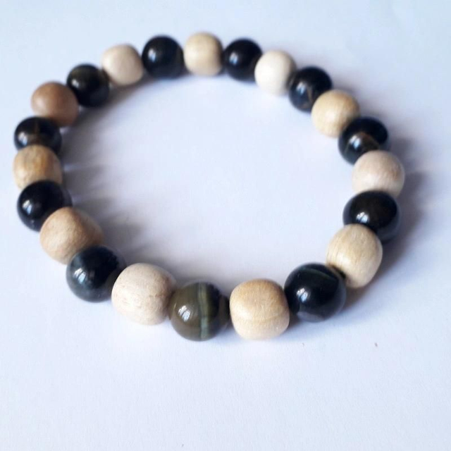Hawk&#039;s Eye and Palo Santo Aromatherapy Bracelet