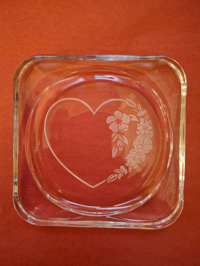Vide poche verre Coeur en fleurs