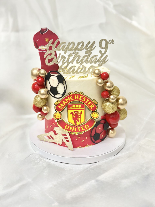 Manchester United Football Birthday Cake