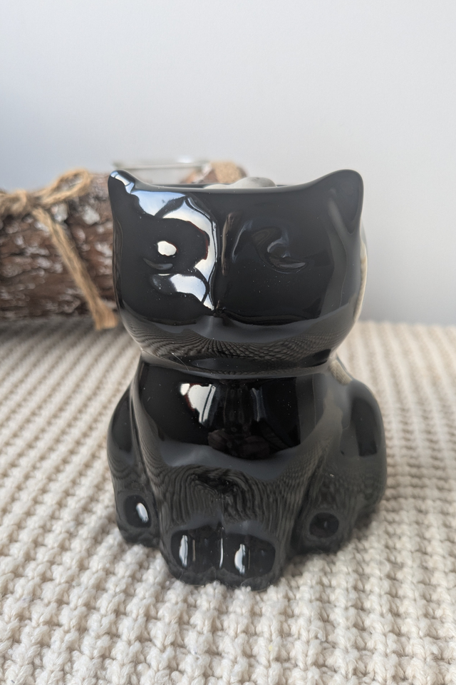 Black cat wax burner