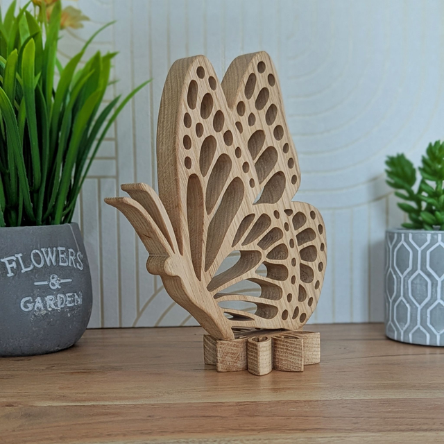 Papillon en chêne massif