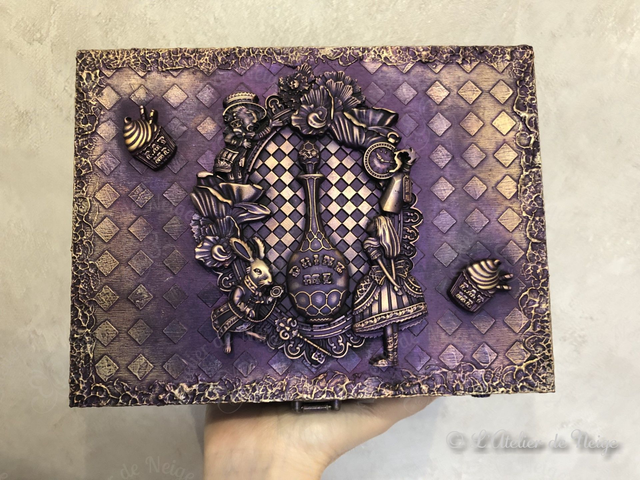 Coffret à Thé Alice in Wonderland Violet