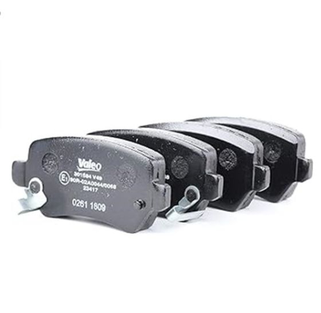 Valeo Pastillas de freno First 301584 Juego de 4 pastillas Eje trasero Completamente equipado con accesorios montados