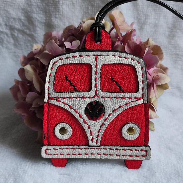 Van en cuir à suspendre 