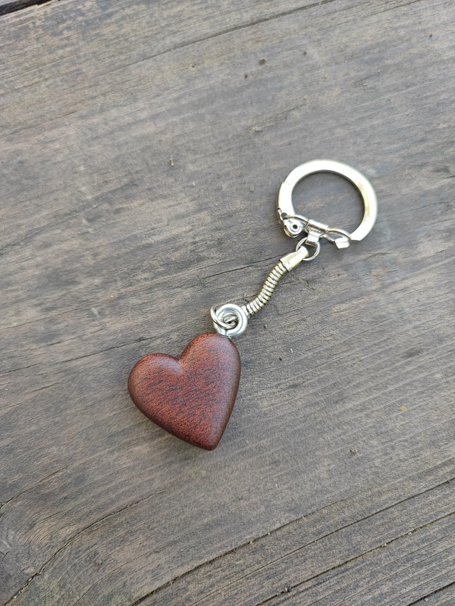 Porte-clé Coeur en Bois d'Acajou Sapelli