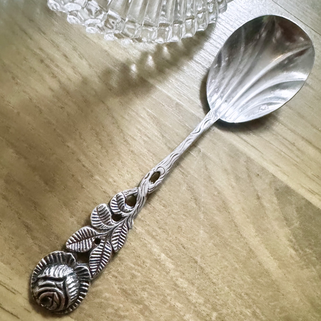 Rose cuillère expresso intérieur travaillé