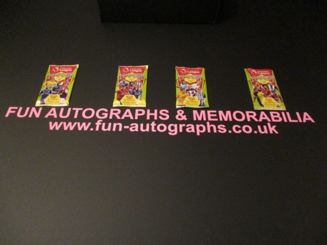 Adrenalyn XL Premier League Season 2019/20 (Gold Packet)(Panini) Original Single Trading Card Packet