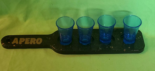 Planche a shooter apero