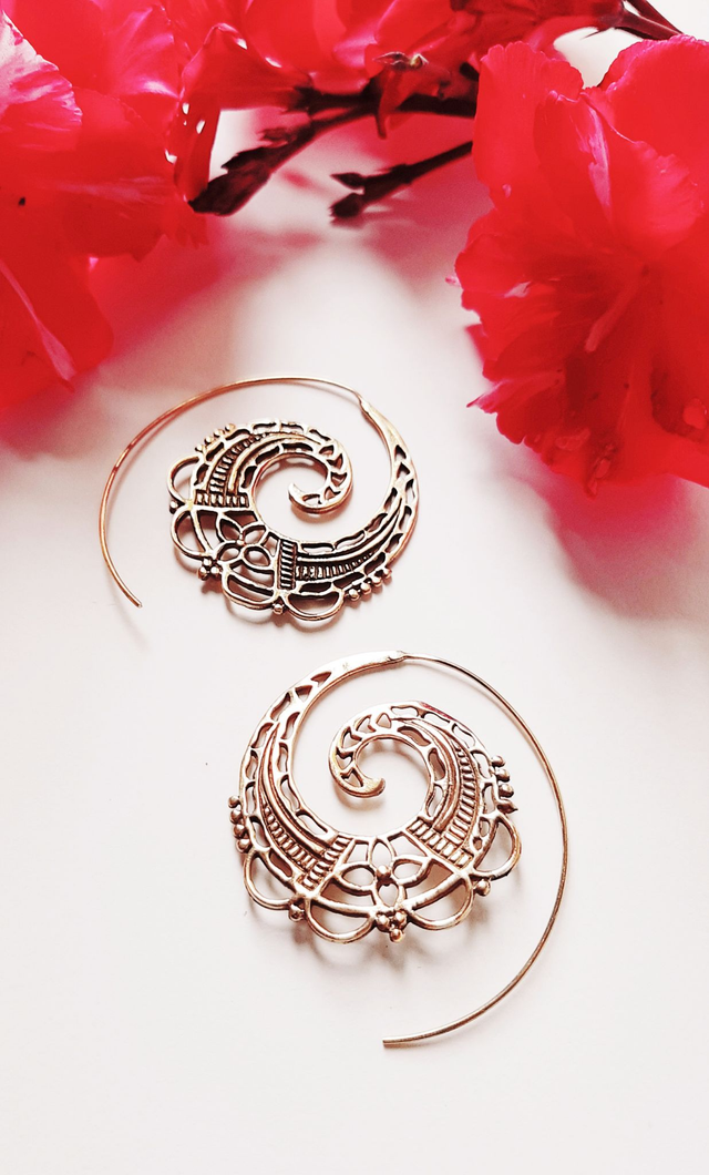 SPIRALES BOUCLES TRIBAL ETHNIQUES 