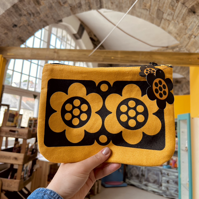 Magpie x Hornsea Pouch - Geo Flower