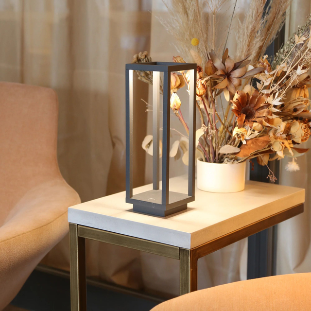 Zafferano home table 