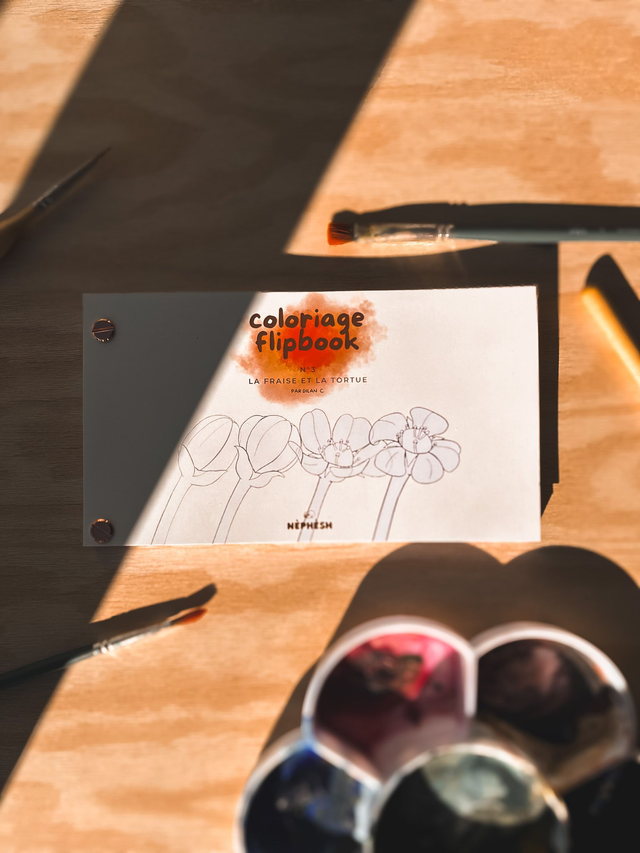 Coloriage Flipbook fait à la main- La fraise et la tortue