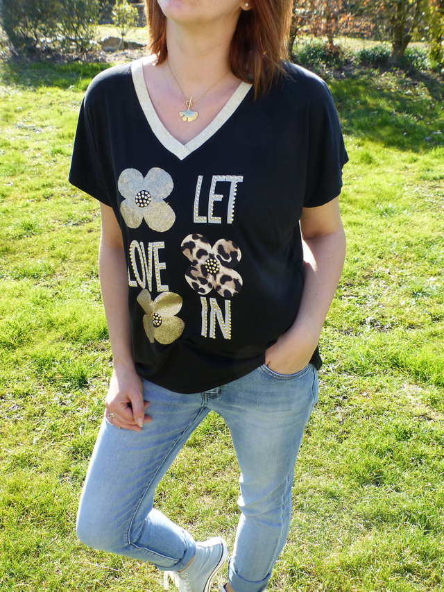 tee shirt noir marguerite strass