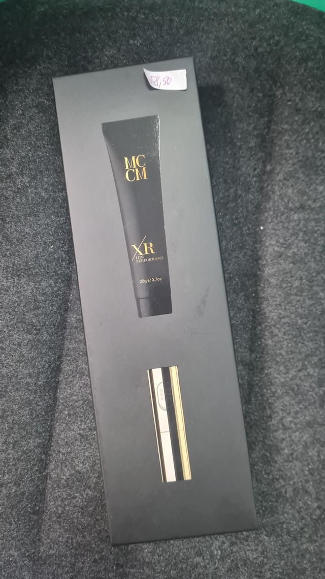 Regeneračná kúra a hĺbková výživa na pery a vrásky nad perou 20g