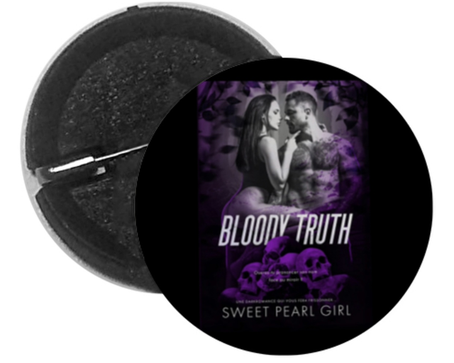 Badge « Bloody Truth »