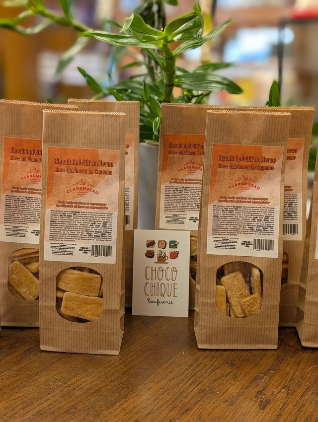 Biscuit apéritif au Herve avec du Piment de Cayenne de chez Clarembeau