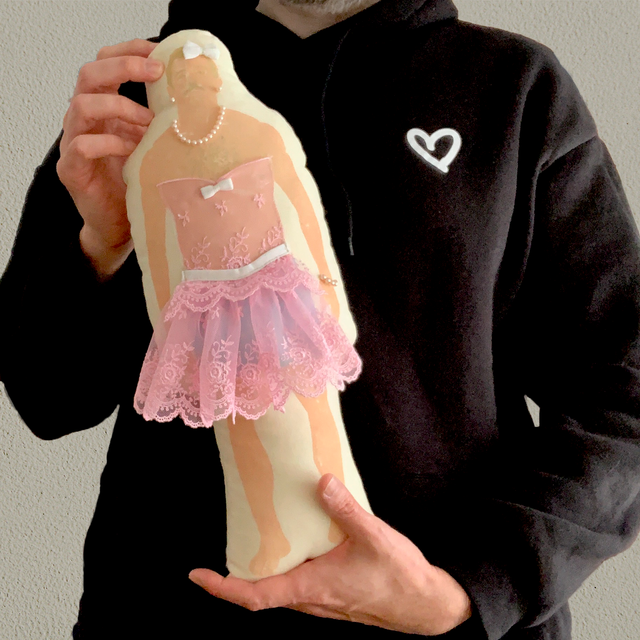 Doudoo Doll - First time in drag