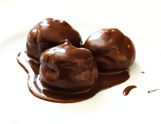 Profitterol al cioccolato 