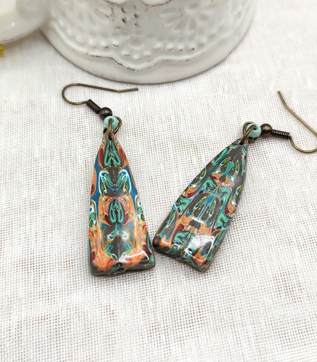 Boucles d’oreilles Échos des cigales – Bijoux artisanaux en argile polymère