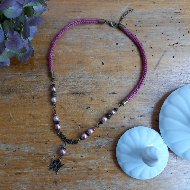 Parure bois de rose et bronze - Collier ras de cou Papillon