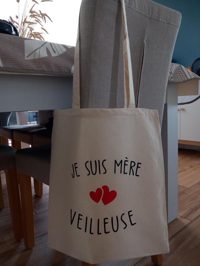 Tote bag " je suis mère veilleuse"