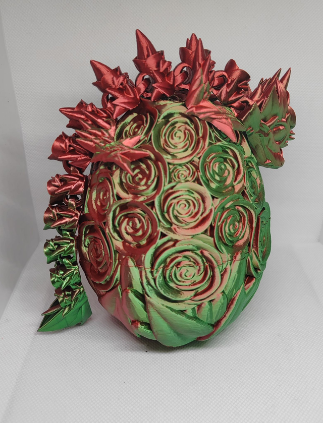 Œuf de dragon roses