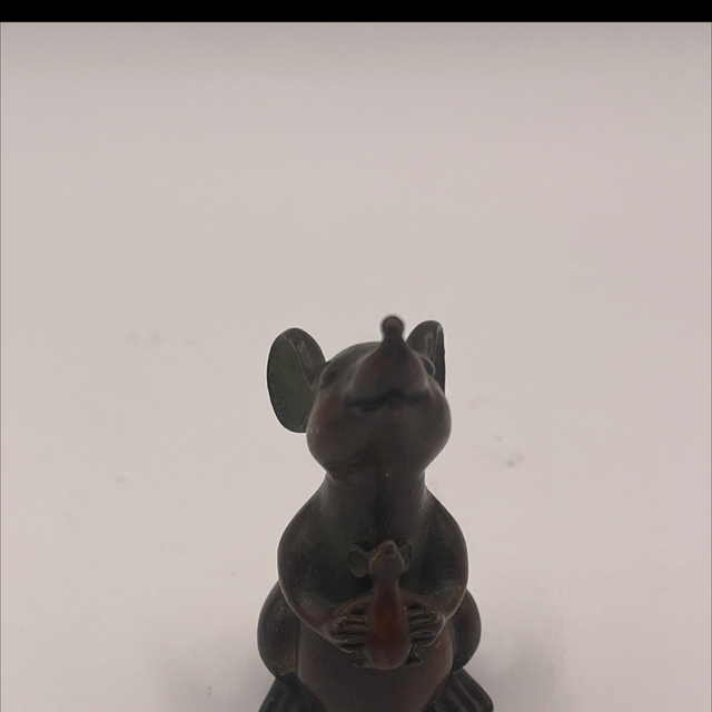Bronze Mother Mouse Holding Baby Mouse Figurine – Miniature Sculpture – 5cm