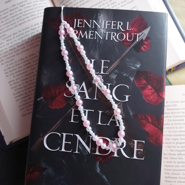 Bookish University v2 (mini marque-page+charms)